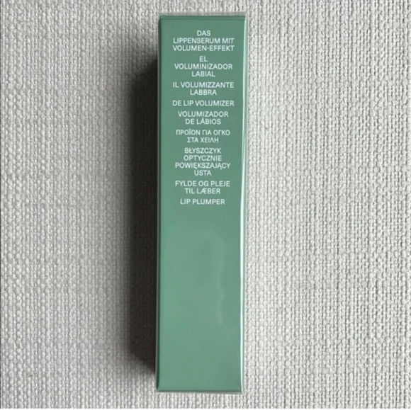 La Mer The Lip Volumizer Full Size - Picture 4 of 8